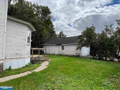 1201 E 14th St, Hibbing, MN 55746 - photo 2