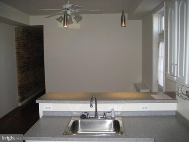 1401 Hull St unit 1, Baltimore, MD 21230 - photo 4
