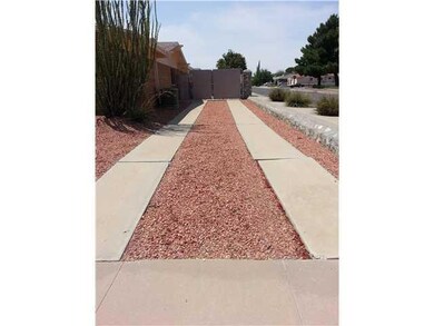 10700 Adauto Ct, El Paso, TX 79935 - photo 2