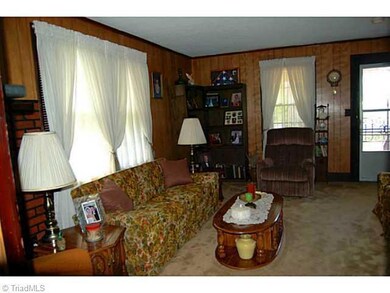 5387 Seagrove Plank Rd, Asheboro, NC 27205 - photo 4