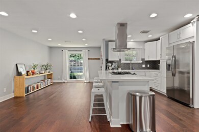 415 Sue St, Houston, TX 77009 - photo 7