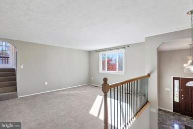 10622 Cavalcade St, Great Falls, VA 22066 - photo 4