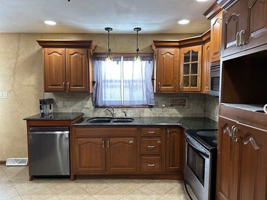 409 S 32nd St, Terre Haute, IN 47803 - photo 5