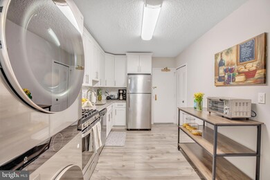 Skyline Plaza unit 1303N, Baileys Crossroads, VA 22041 - photo 3