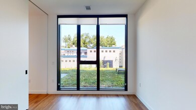 Chapman Stables unit 235, Washington, DC 20001 - photo 5