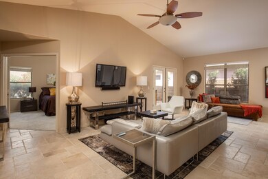 004_Living Room