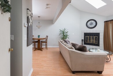 206 Tall Oaks Dr unit K, South Weymouth, MA 02190 - photo 2