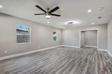 3906 S Church Ave, Tampa, FL 33611 - photo 5