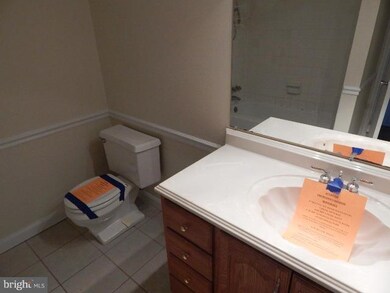 442 Girard St unit 301, Gaithersburg, MD 20877 - photo 7