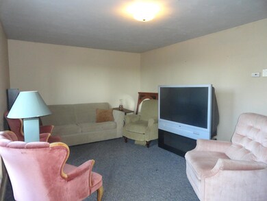 Living room in LL