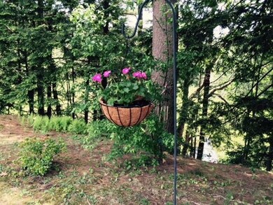 739 Daniel Shays Hwy, Athol, MA 01331 - photo 6