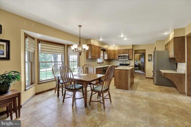 2105 Bressler Dr, Reading, PA 19610 - photo 7