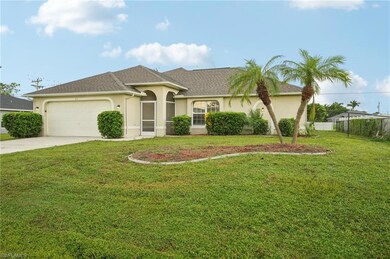 910 SW 9th Ave, Cape Coral, FL 33991 - photo 2