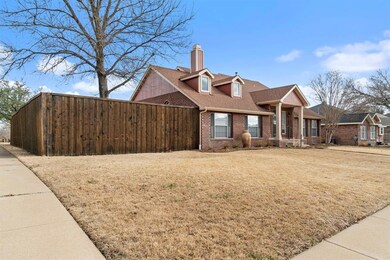 114 N Carriage House Way, Wylie, TX 75098 - photo 2