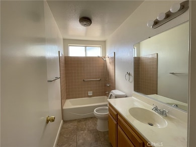 7467 Bannock Trail unit 3, Yucca Valley, CA 92284 - photo 5
