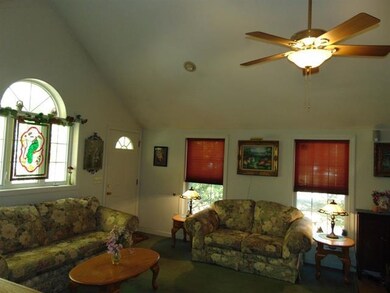 15 Sandy Brook Ln, Londonderry, NH 03053 - photo 2