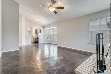 760 Garden Meadow, Universal City, TX 78148 - photo 7