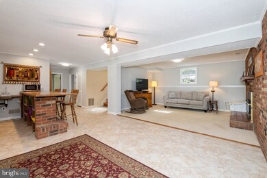 4010 Robin Hood Way, Sykesville, MD 21784 - photo 5