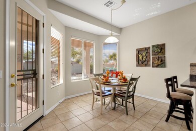 18-web-or-mls-4461-e-walnut-rd