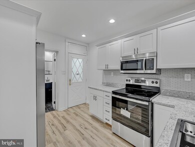 1540 Moss St, Reading, PA 19604 - photo 7