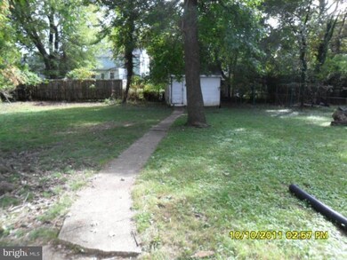 140 N Huron Dr, Oxon Hill, MD 20745 - photo 5