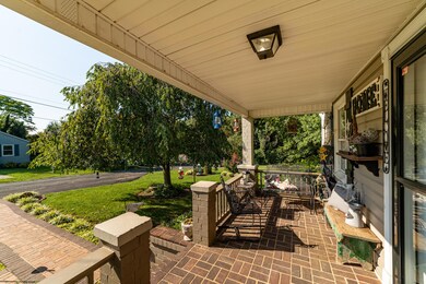 115 Center St, Madison Heights, VA 24572 - photo 2