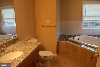 138 Martin Dr, Manassas Park, VA 20111 - photo 6