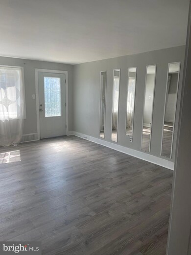 1247 Edgehill Rd, Darby, PA 19023 - photo 4