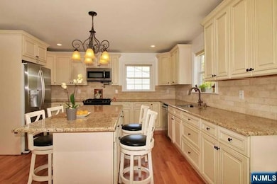 184 Jefferson Ave, Cresskill, NJ 07626 - photo 2