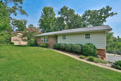 4621 Cloverdale Loop, Hixson, TN 37343 - photo 2