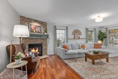 4467 Orchard Creek Ct SE, Grand Rapids, MI 49546 - photo 2