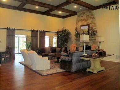 1638 Hursh Ave, Wichita Falls, TX 76302 - photo 2