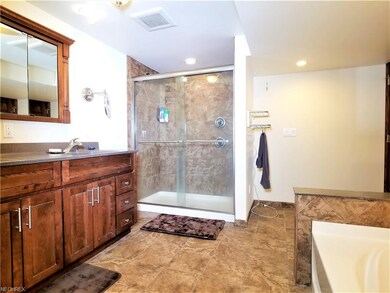 Now THIS is a master bathroom! Double sink vanity,