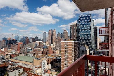 260 W 52nd St unit 21-D, New York, NY 10019 - photo 5