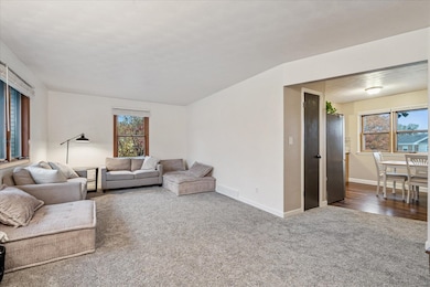 1860 Carter Rd, Dubuque, IA 52001 - photo 5