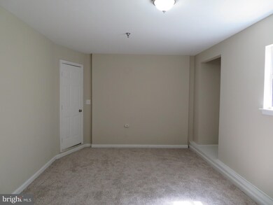 3745 Eightpenny Ln, Bowie, MD 20716 - photo 4