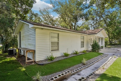 5989 SE 159th Ct, Ocklawaha, FL 32179 - photo 4