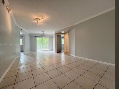 Living / Dining Area