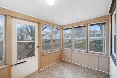 1108 Hawthorne Ave, Waterloo, IA 50702 - photo 5