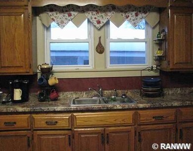 3339 Locust Ln, Eau Claire, WI 54703 - photo 6