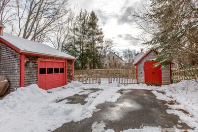 Garage & shed