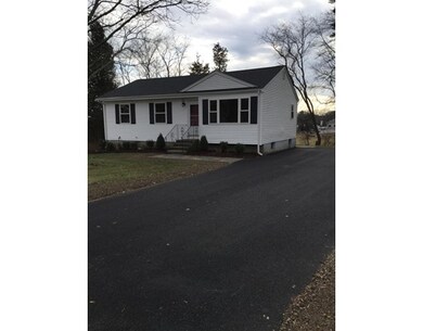 11 Robin Cir, Medway, MA 02053 - photo 3