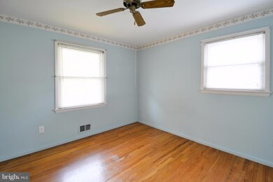 8817 Benham St, Lorton, VA 22079 - photo 2