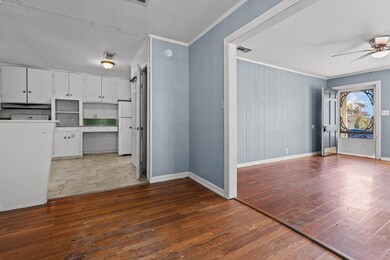 312 W Weatherford St, Weatherford, TX 76086 - photo 7