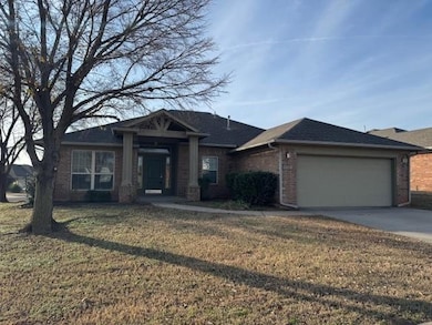 2220 SE 7th St, Moore, OK 73160 - photo 2