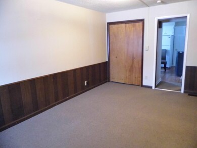 620 E. ELM 12-12-2016 006
