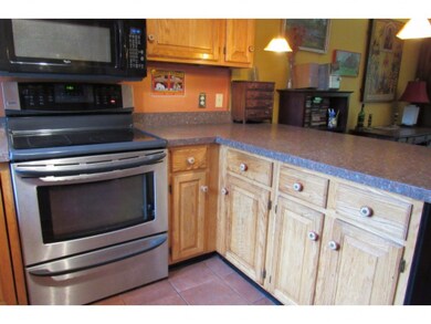 504 Acorn Ln, Shelburne, VT 05482 - photo 5