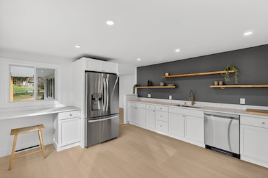 17 Lamphere Rd, Mystic, CT 06355 - photo 5