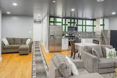 115 29 145th St, Jamaica, NY 11436 - photo 2