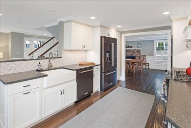 21 Cabot St, Milton, MA 02186 - photo 3